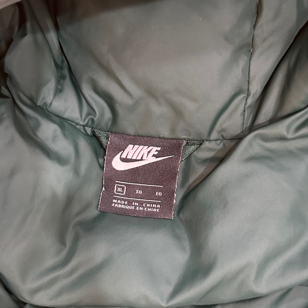 Nike Color Block Yellow & Green Puffer Jacket - Picture 3 of 6